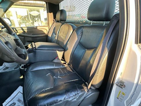 Used 2006 Chevrolet Silverado 2500 W/T RWD image 15