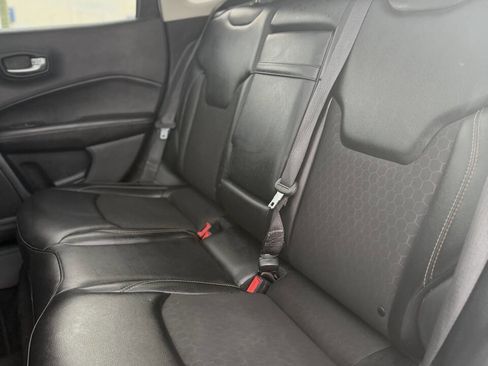 Used 2018 Jeep Compass Latitude w/ Popular Equipment Group image 19