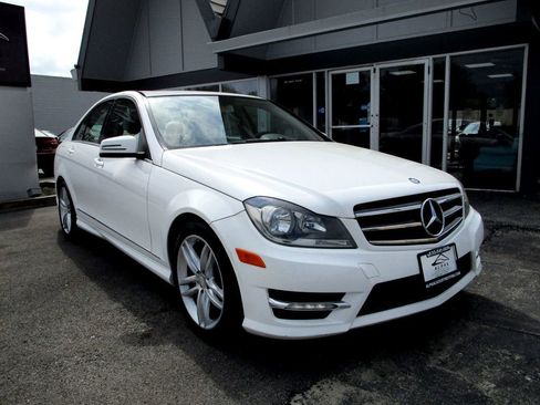 Used 2014 Mercedes-Benz C 300 4MATIC Sedan image 5