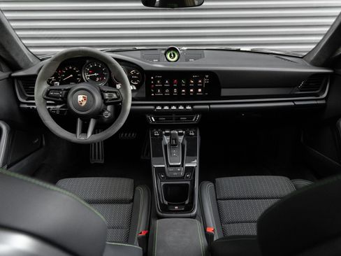 Certified 2024 Porsche 911 Carrera T RWD image 19