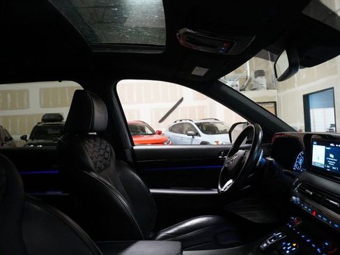 Used 2020 Hyundai Palisade Limited w/ Winter Weather Package image 8