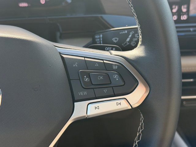 Certified 2026 Volkswagen Atlas SE FWD image 27
