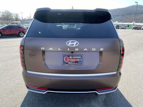 Used 2026 Hyundai Palisade Calligraphy FWD image 3