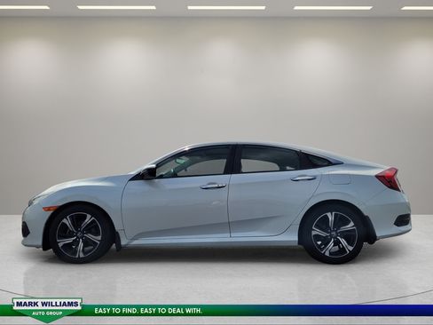 Used 2016 Honda Civic Touring image 7
