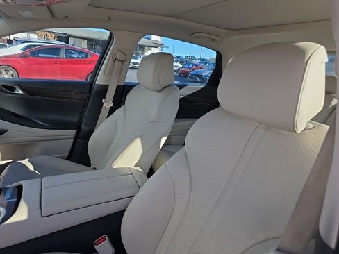 Used 2022 Genesis G80 2.5T w/ Advanced Package image 5