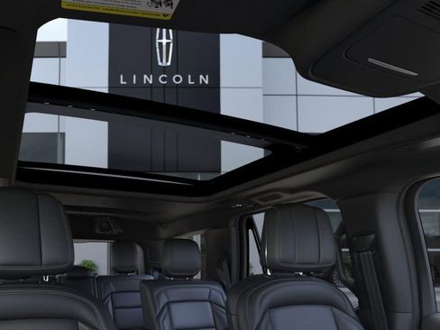 New 2026 Lincoln Navigator Reserve w/ Jet Appearance Package image 22