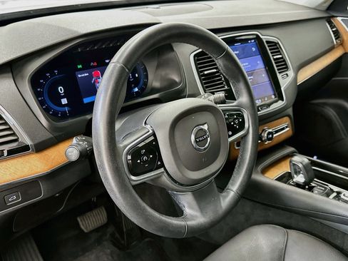 Used 2023 Volvo XC90 B5 Plus w/ Protection Package Premier AWD/4WD image 18