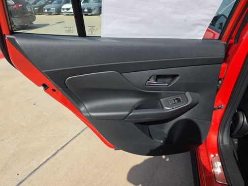 New 2026 Nissan Sentra SR w/ Floor Mat Package FWD image 38