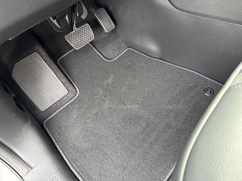 New 2025 Honda Pilot Touring image 16