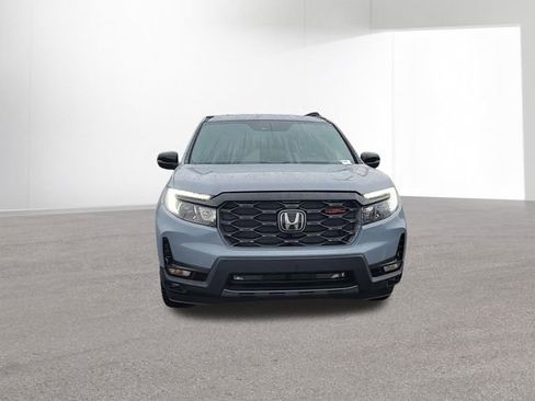 Used 2025 Honda Passport TrailSport image 3
