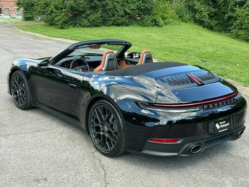 Used 2026 Porsche 911 Carrera RWD image 7