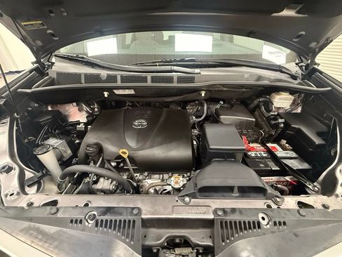 Used 2020 Toyota Sienna LE FWD image 24