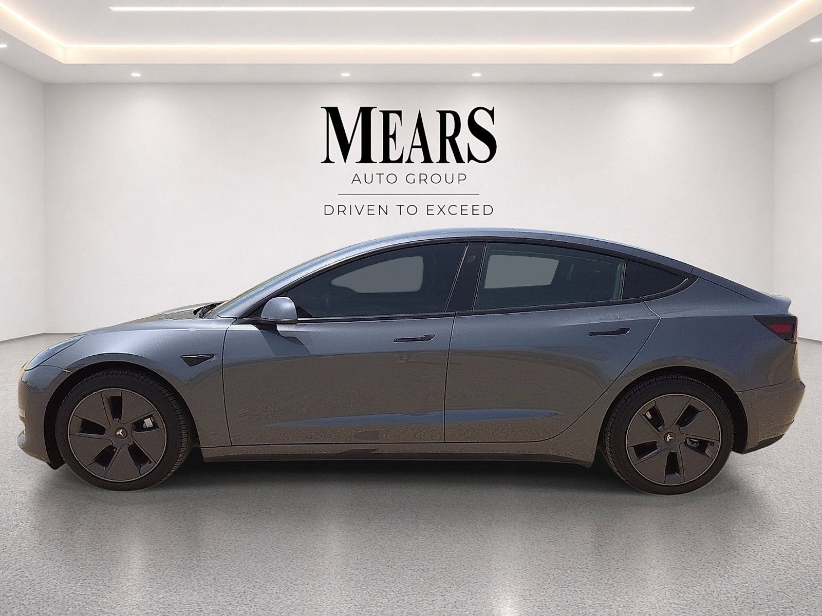 Used 2022 Tesla Model 3 Long Range AWD/4WD image 2
