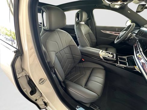 New 2026 BMW 740i RWD image 23