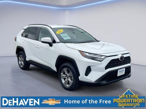 Used 2025 Toyota RAV4 XLE AWD/4WD image 8