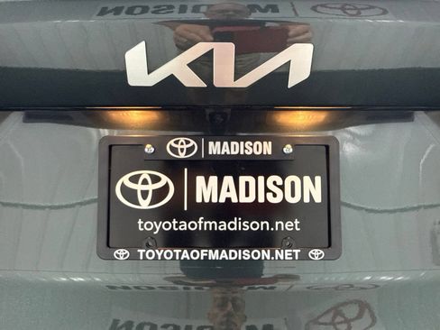 Used 2023 Kia Sorento S w/ Panoramic Sunroof Package AWD/4WD image 48