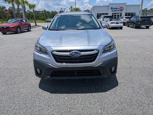 Used 2022 Subaru Outback Premium AWD/4WD image 9