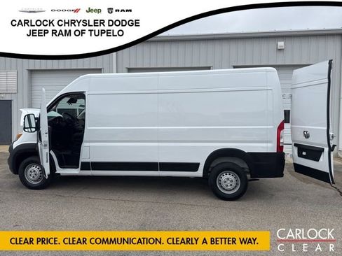 Used 2025 RAM ProMaster 2500 w/ Convenience Group image 17