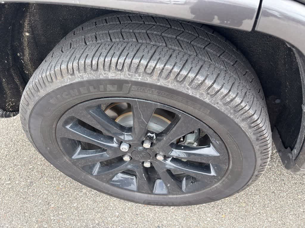 Used 2019 Jeep Grand Cherokee Altitude RWD image 6