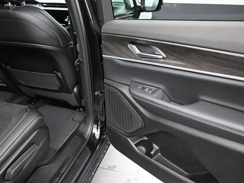 New 2026 Jeep Grand Cherokee L 4WD image 21