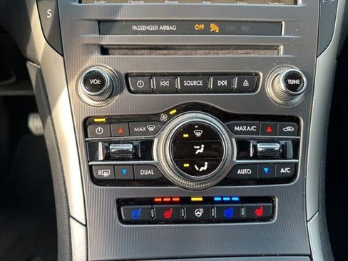 Used 2019 Lincoln MKZ Reserve image 30