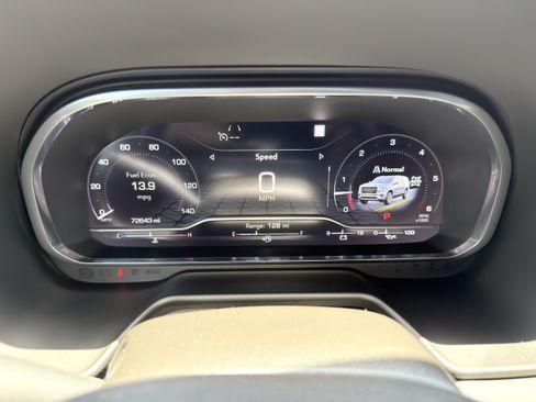 Used 2022 GMC Yukon SLT w/ SLT Premium Package AWD/4WD image 32