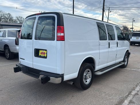 Used 2024 Chevrolet Express 2500 w/ Driver Convenience Package image 5