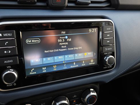 New 2025 Nissan Versa SV image 18