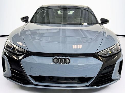 Used 2024 Audi e-tron GT Prestige AWD/4WD image 2