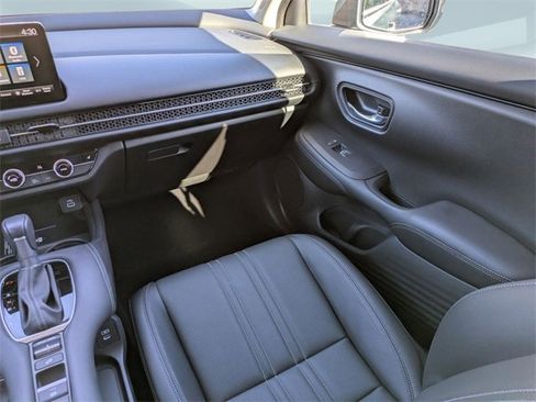 Certified 2024 Honda HR-V EX-L image 18