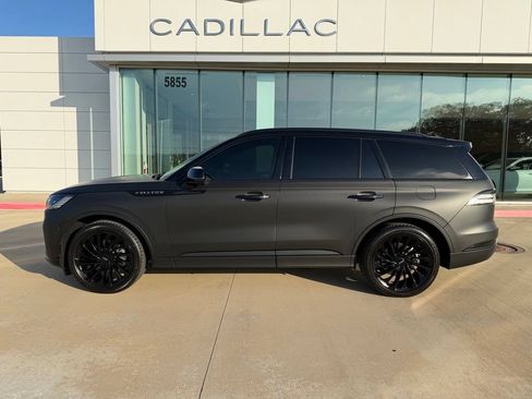 Used 2025 Lincoln Aviator Black Label w/ Jet Appearance Package AWD/4WD image 2