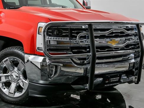 Used 2017 Chevrolet Silverado 1500 LTZ w/ Max Trailering Package image 2