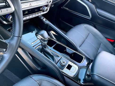 Used 2023 Kia Telluride EX w/ EX Captain's Chair Package FWD image 14