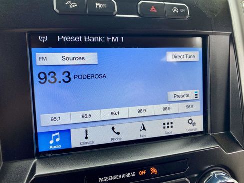 Used 2017 Ford F150 Lariat image 39