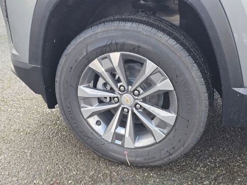 New 2026 Chevrolet Equinox LT w/ Safety and Technology Package image 9