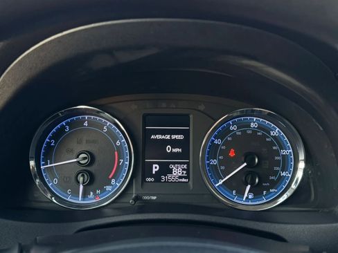 Used 2019 Toyota Corolla LE w/ Carpet Mat Package (TMS) FWD image 32