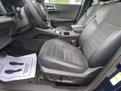 Used 2024 Mitsubishi Outlander SE AWD/4WD image 9