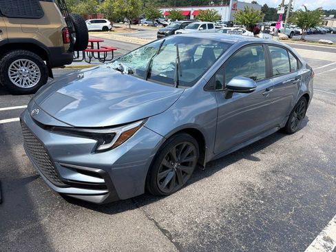 Used 2025 Toyota Corolla SE w/ Convenience Package FWD image 1