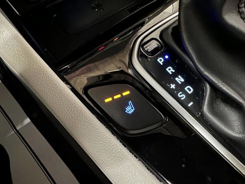 Used 2019 Hyundai Ioniq Limited w/ Ultimate Package 02 image 18