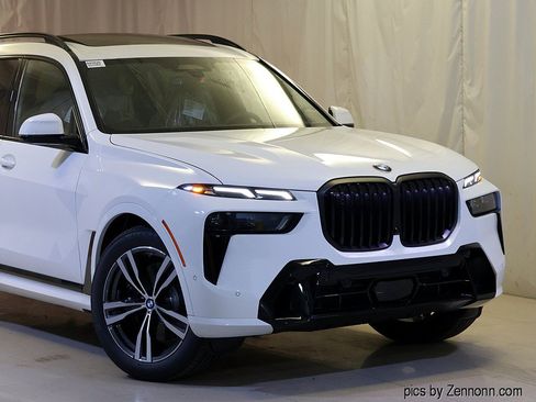 New 2027 BMW X7 xDrive40i w/ Executive Package AWD/4WD image 2