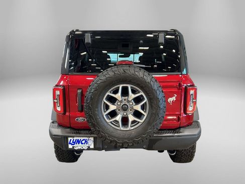Used 2025 Ford Bronco Badlands image 3