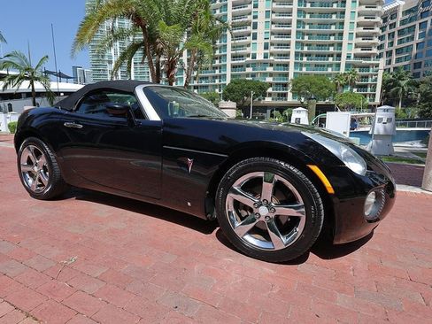 Used 2007 Pontiac Solstice GXP w/ Premium Package RWD image 17