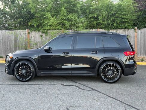 Used 2021 Mercedes-Benz GLB 35 AMG 4MATIC w/ AMG Night Package image 5