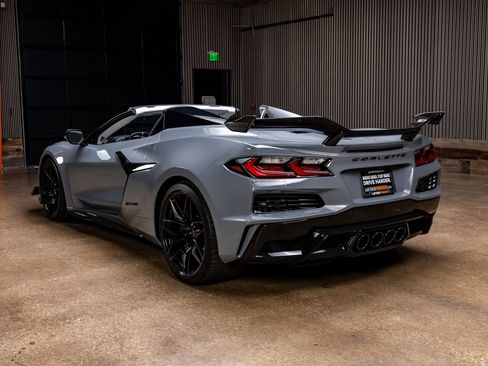 Used 2024 Chevrolet Corvette Z06 image 11