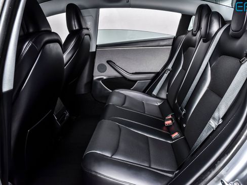 Used 2025 Tesla Model 3 Long Range image 19