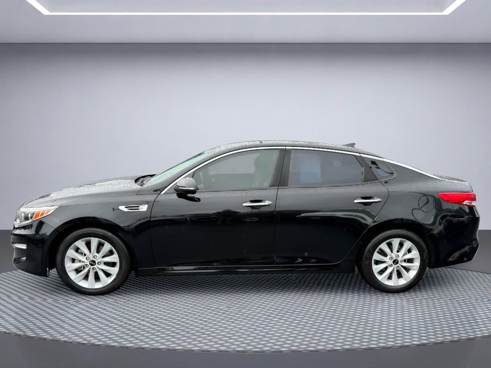 Used 2016 Kia Optima EX FWD image 3