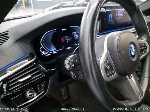 Used 2023 BMW 530e w/ M Sport Package RWD image 23