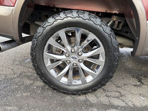 Used 2015 Ford F150 Lariat w/ Equipment Group 502A Luxury image 32