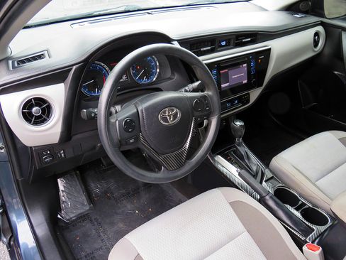 Used 2017 Toyota Corolla LE w/ Carpet Mat Package (TMS) image 12