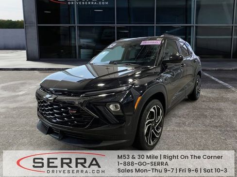 Used 2024 Chevrolet TrailBlazer RS image 1